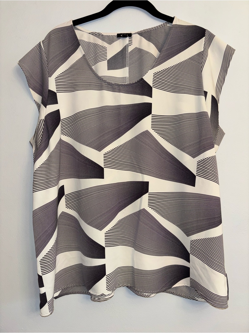 Express Geometric Print Cap-Sleeve Blouse